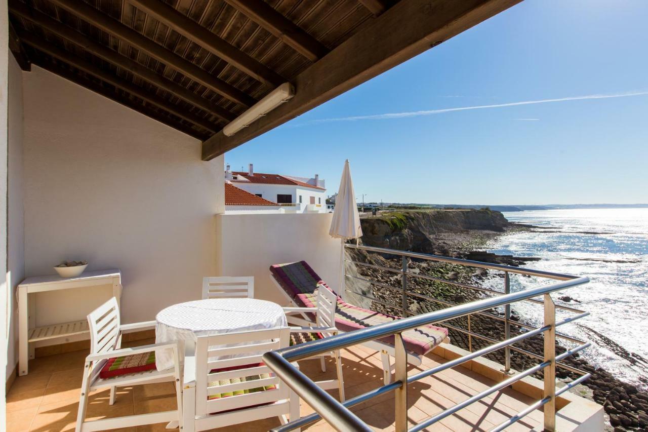 Casa D'Arriba Bed & Breakfast Atouguia Da Baleia Exterior photo